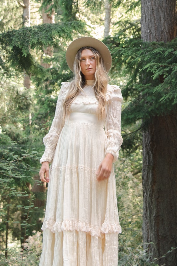 1970s Victorian Style Wedding Dress, Gauzy Natura… - image 6