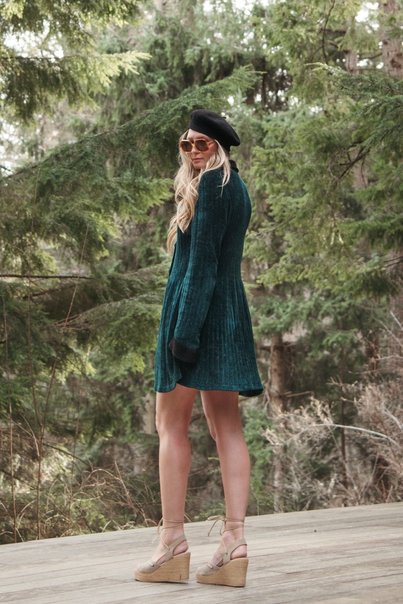 90's Emerald Chenille Sweater Dress Carol Wang Collared Long Sleeve Button Front Mini Dress image 3