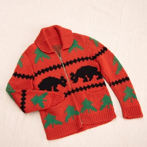 VINTAGE 1950s STYLE MENS BEAR COWICHAN GRAPHIC KNIT ROCKABILLY CARDIGAN XS 34”
