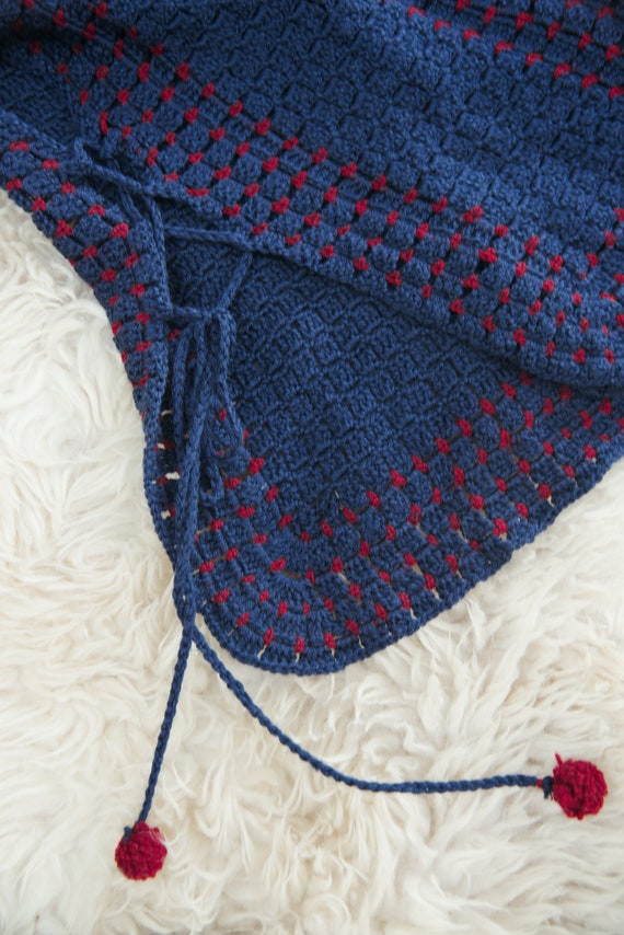 60s 70s Cropped Crochet Vest, Navy Granny Square … - image 9