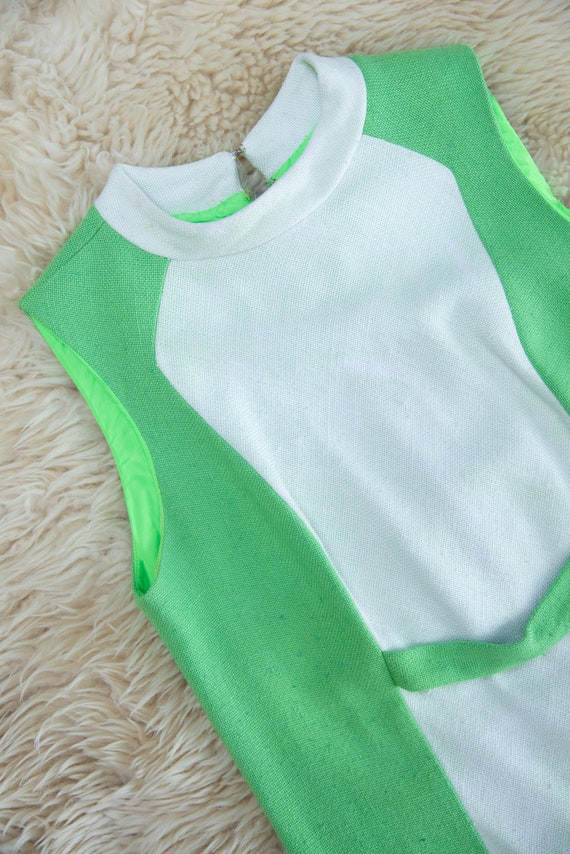 Color Block Key Lime 60s MOD Dress, Sleeveless Go… - image 10