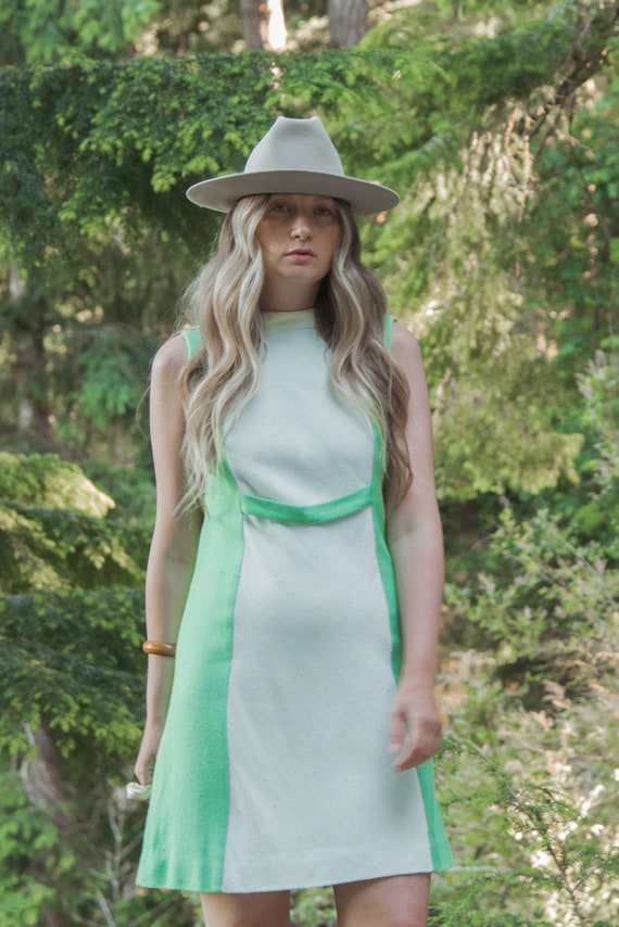 Color Block Key Lime 60s MOD Dress, Sleeveless Go… - image 5