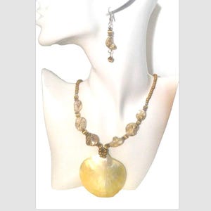 Abalone Shell with Large Shell Pendant Boho Necklace Set.