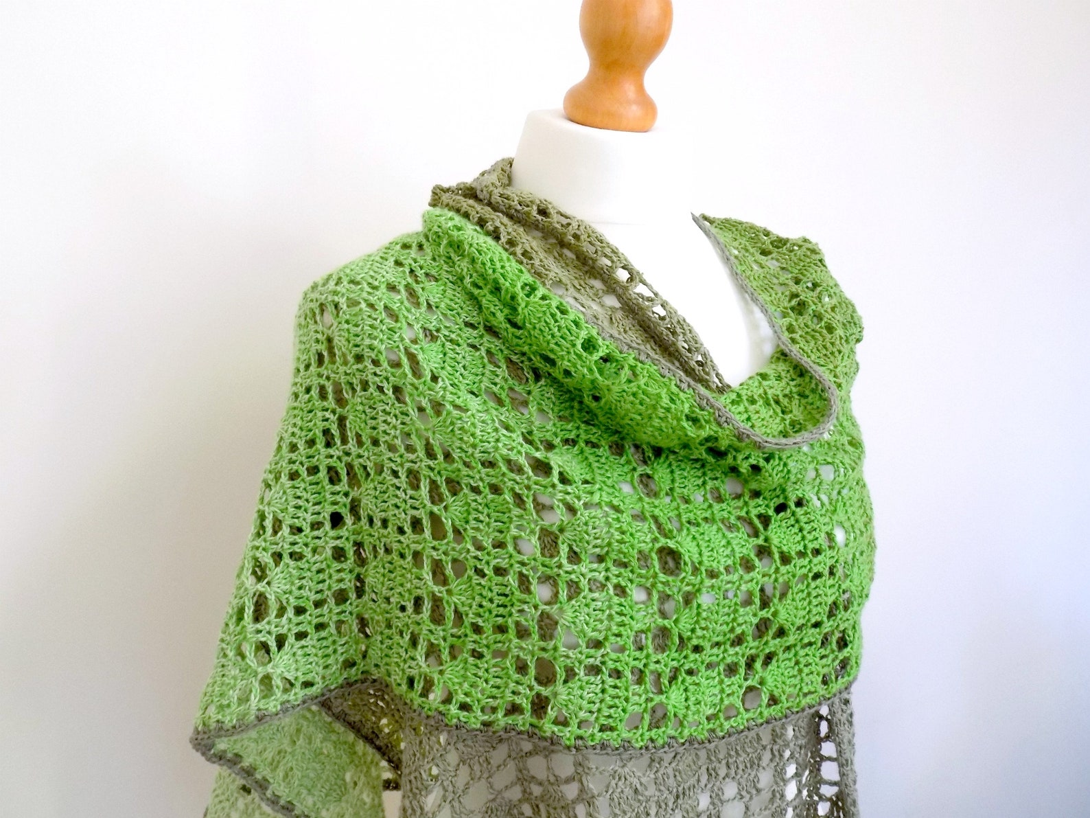 Crochet Kit Crochet Wrap Kit, DIY Crochet Kit, Crochet Shawl Kit, Yarn & Crochet Pattern