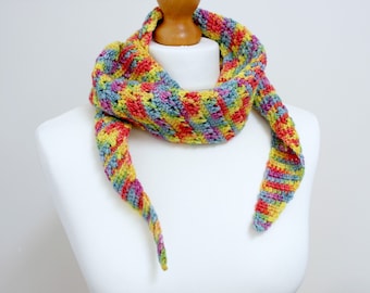 CROCHET PDF PATTERN: Waverley Kisses Scarf | Scarflette, Crochet scarf, Crochet scarves, Triangle scarf, One skein scarf, Easy Crochet Scarf