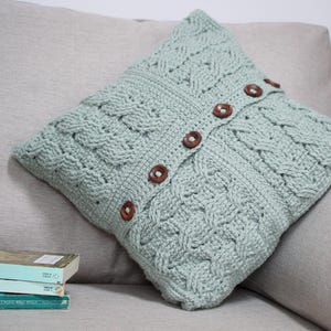 CROCHET PDF PATTERN: Patchwork Braid Pillow | Crochet cushion pattern, chunky crochet cushion, crochet pillow, crochet cables, cabled pillow