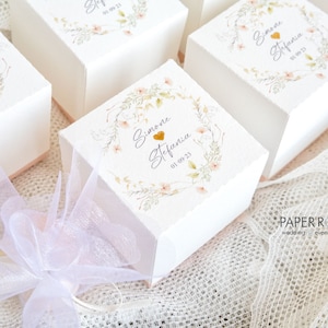 Floral themed wedding confetti boxes with gold foil application Wedding favor | Wedding favor
