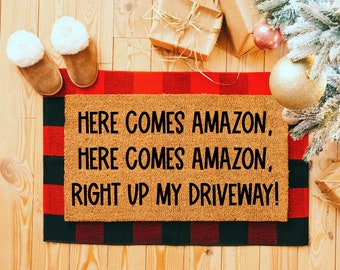 Here comes Amazon Doormat, Christmas Funny Christmas Doormat, Merry Christmas Doormat, Welcome Mat, Holiday Doormat, Door Mat, Delivery