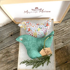 FREE UK SHIPPING Handmade Liberty Tana Lawn /& Silk Lavender Sachets in Gift Box Box of 2 Lavender Fish Drawer Scenters Aquamarine