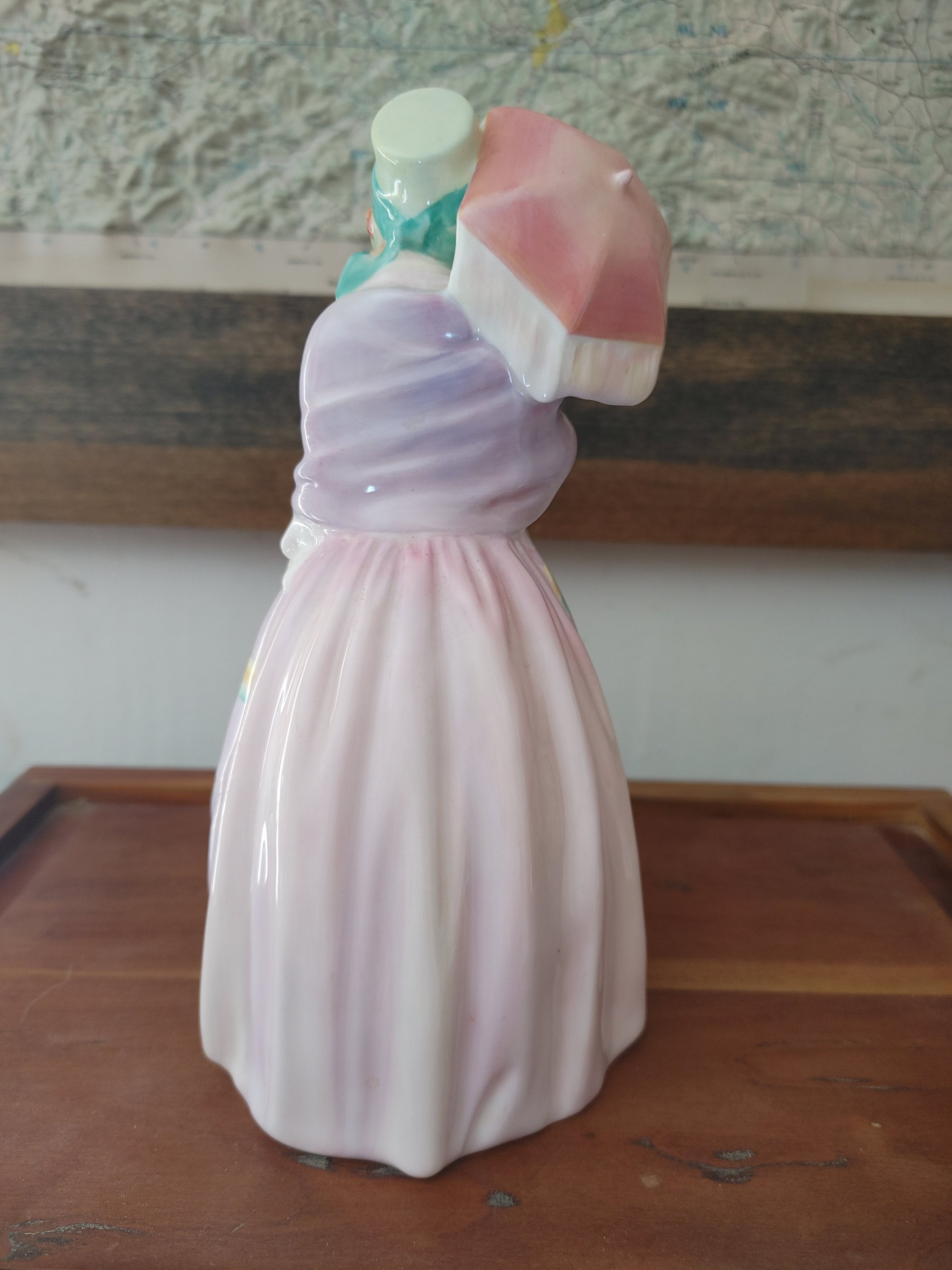 ロイヤルドルトン　MISS DEMURE Miss Demure Royal Doulton Figurine - Etsy