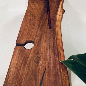 Live Edge Bath Caddy for Her - Wooden Bathtub Tray, Rustic Bath Tray with Wine Glass Holder, Spa Gift for Her, Live Edge Bath Caddy