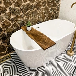 Live Edge Bath Caddy for Her - Wooden Bathtub Tray, Rustic Bath Tray with Wine Glass Holder, Spa Gift for Her, Live Edge Bath Caddy