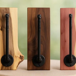 Live Edge Wood Paper Towel Holder – Rustic Farmhouse Kitchen Décor | Handmade Wooden Paper Towel Stand | Unique Gift for Home or Cabin