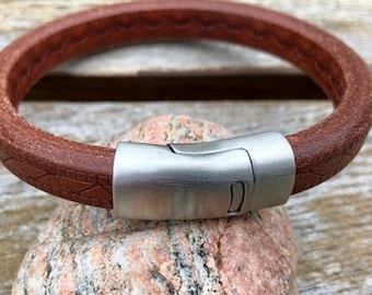 Clasp, One Set 11mmx 7mm Brushed Stainless Steel Clasp for Licorice Leather or Cord, Antique Silver MC-36