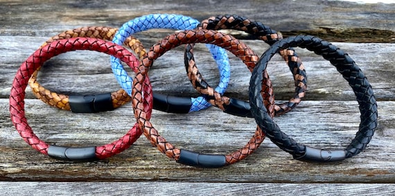 Flat braided bracelet outlet