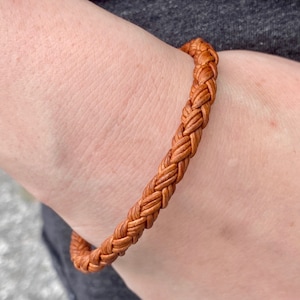 Mens Leather Bracelet, 5mm Premium 12 Ply European Leather, Men&#39;s Bracelet, Masculine Thick All Leather Bracelet, Dad Gift