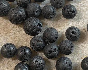 Lot of 16 black LAVA stone beads