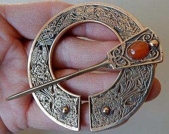 Cloak Clasp - Pennanular Brooch with Carnelian