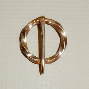 Annular Brooch in Bronze