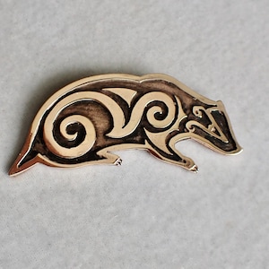 Large Badger Brooch or Pendant in Bronze