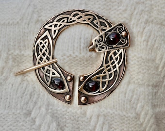 Cloak Clasp - Pennanular Brooch - Bronze with Garnet