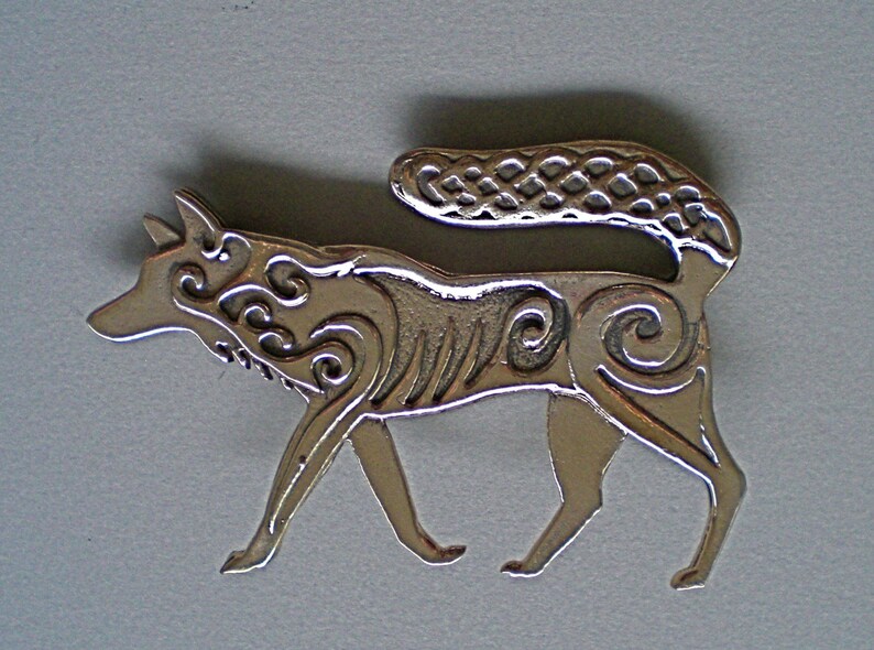 Celtic Wolf Brooch or Pendant in Bronze image 7