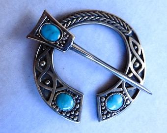 Cloak Clasp - Pennanular Brooch with Turquoise