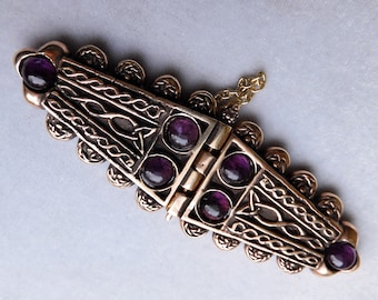 Cloak Clasp set with Amethyst