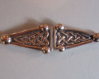 Cloak Clasp - Saxon Buckle Brooch