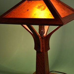 Mission Craftsman Style Oak and Mica Table Lamp
