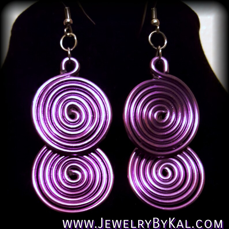 Jewelry Set Swirled Aluminum Dangle Earrings and Swirled Pendant Choose Your Color!