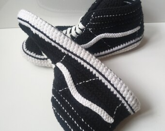 House Shoes for Men, Mens Slippers, Black Sneakers, Handmade Crochet Boots, Stylish Knitted Shoes