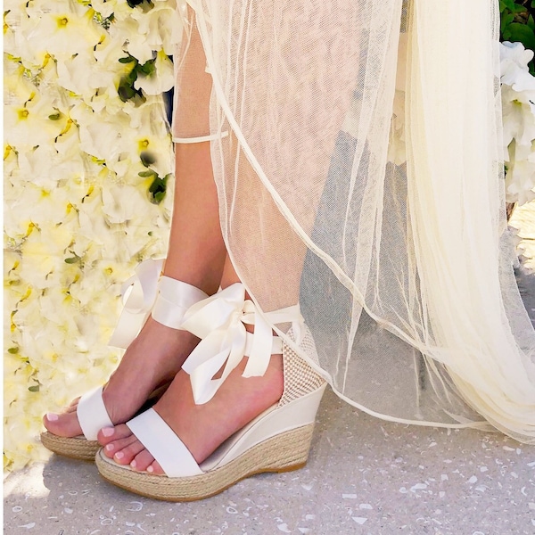 KATE Ivory Wedding Espadrille Wedges, chaussures de mariée, mariage boho, mariage à bout ouvert, chaussure de mariage de plage, boho, écru, chaussures de mariée ivoire