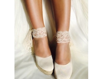 Coins de mariée, BEVERLY Lace Ivory Platform Wedge Lace Up, Espadrilles de mariée, chaussures de mariage confortables, chaussures de demoiselles d’honneur, sandales de mariée