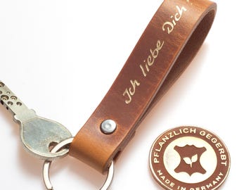 Leather keychain, vegetable-tanned – brown – "I love you" gold embossing – gift for partner – handmade in Northern Germany