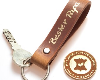 Leather keychain, vegetable-tanned – brown – Best Dad gold embossing – Gift for father – handmade in Northern Germany