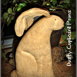 Bozarky Bunny~ 71/2&quot; Prim Bunny Tuck with possible ears Epattern