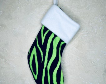 Calza natalizia in pile personalizzata Zebra verde neon