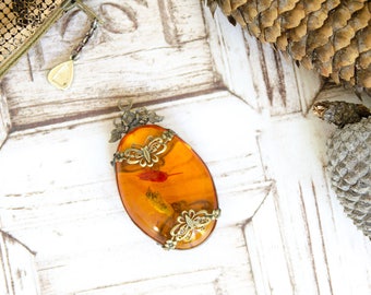 Faux Amber Pendant with Inclusions - Fall Jewelry For Boho Wedding - 1960s Hippie Necklace - Gift For Girlfriend