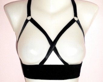 Black Bra Frame