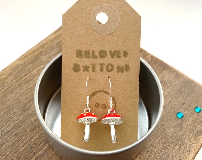 Toadstool earrings, toadstool gift, red toadstool earrings, mushroom earrings, red mushroom jewellery, mushroom gifts small,  fairycore