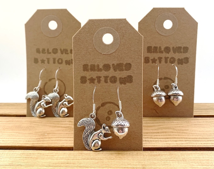 Squirrel earrings, squirrel gifts, squirrel jewellery, acorn earrings, cottagecore earrings, woodland jewellery, autumn jewellery, woodland,