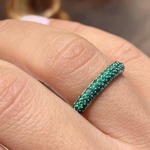 Eternity Wedding Band Green Emerald Thick Multi Stone Ring