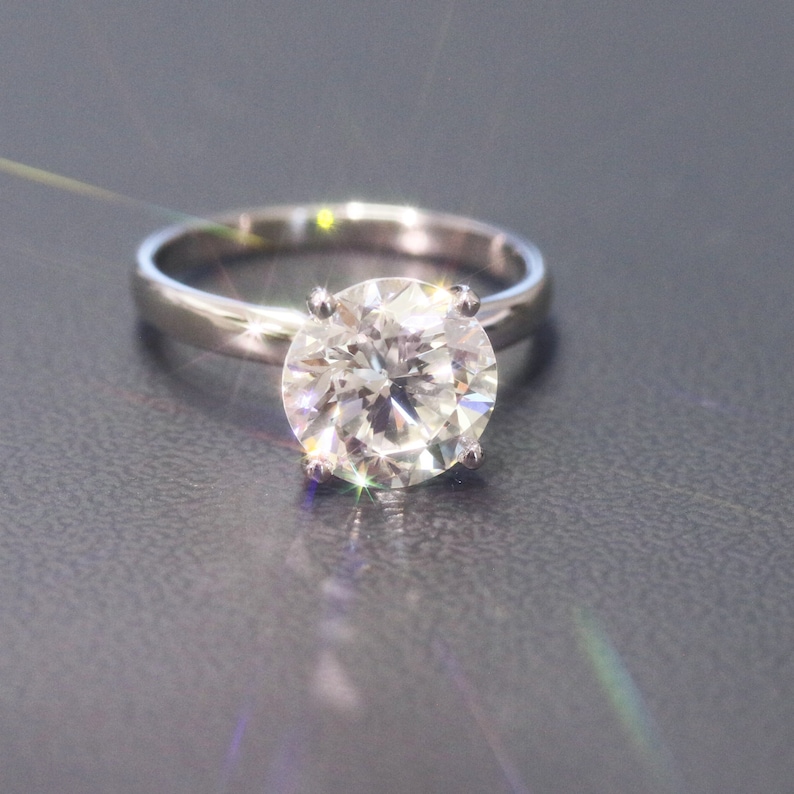 2 carat engagement ring