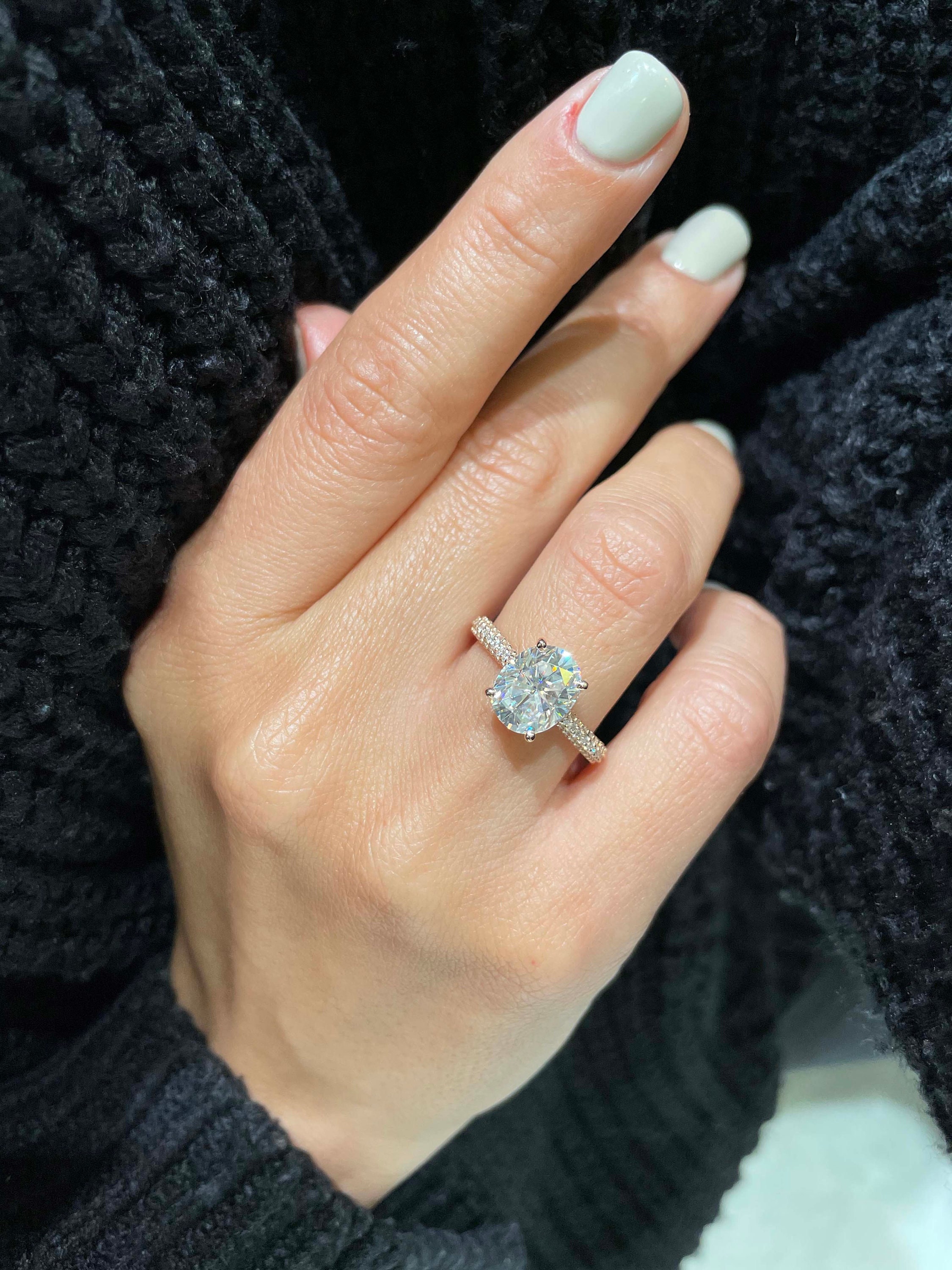 3.5 Carat D VVS1 Oval Moissanite Ring Side Natural Diamonds Ring