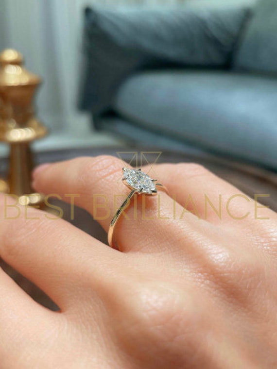 Anello taglio valentino store