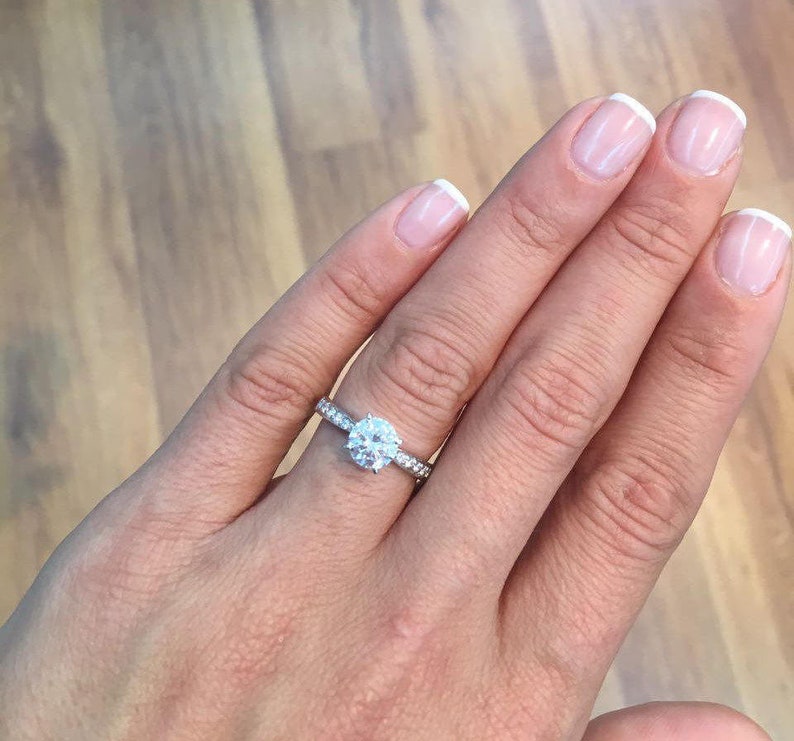 2 carat round diamond 2 carat round diamond