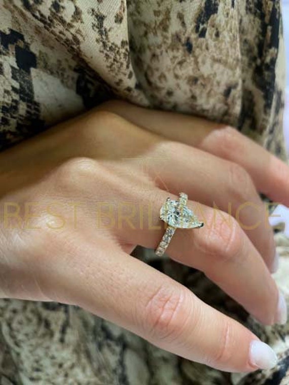 Bague Fiançailles Diamant Naturel 2,14 Ct Taille Poire - Or Jaune Massif 14K