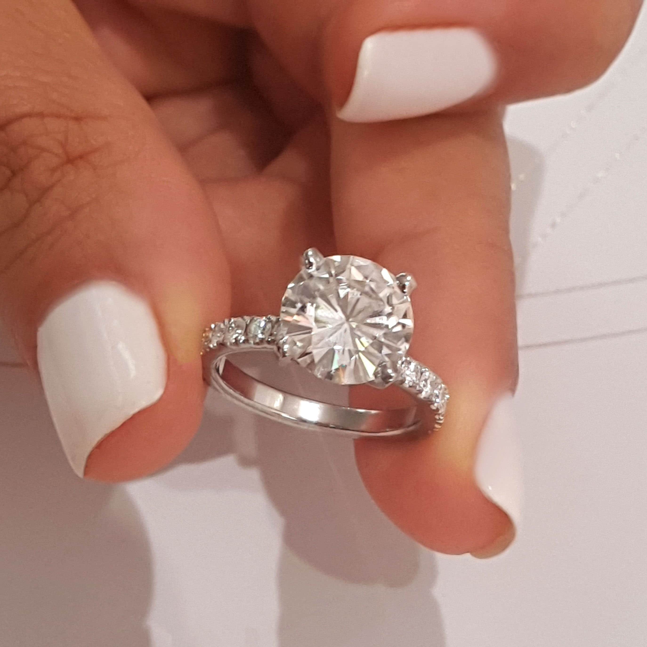 Classic Sparkling 3.6 Carat Big Moissanite Solitaire Anniversary