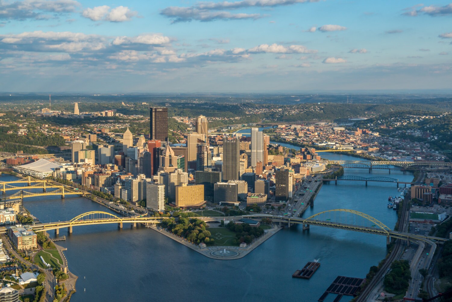 Pittsburgh Skyline Christmas 2022 David Dicello Close Up Aerial View Of The Pittsburgh Skyline Metal Print | Etsy Singapore